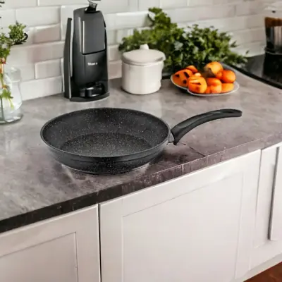 Tiganj Wilma crni 20cm