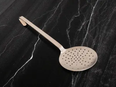 Špatula-cediljka 12cm