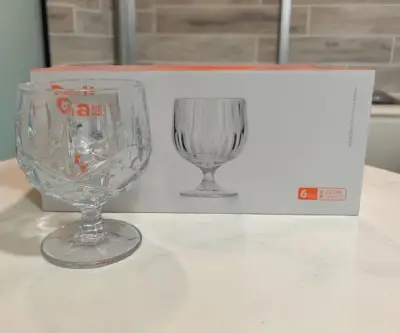 Čaša na stopi 225ml A 1/6