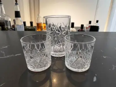 Set posuda+2čaše Scottish 1/3