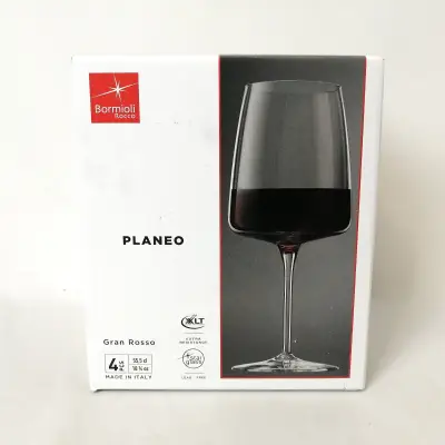 Čaša PLANEO crno vino 555cc 1/4
