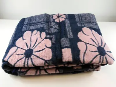 Ćebe 180x230F teget-roze cvet
