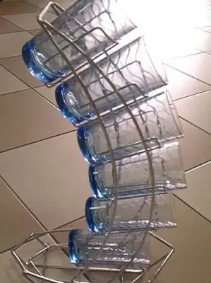 Stalak za šest čaša