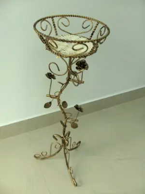 Postolje za saksiju AY