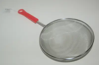 Cediljka 18cm sa ručkom