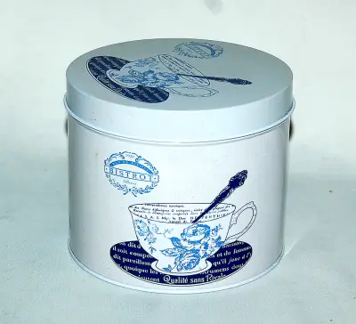 Metalna kutija 11x13cm KA119