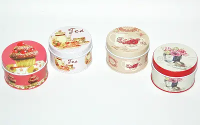 Metalna kutija 7.5x4.5cm mix