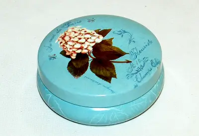 Metalna kutija 8x4cm mix