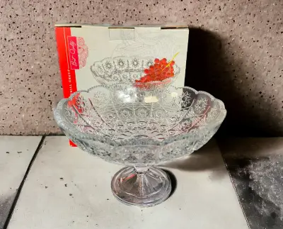 Činija na stopi FUJIN 28cm